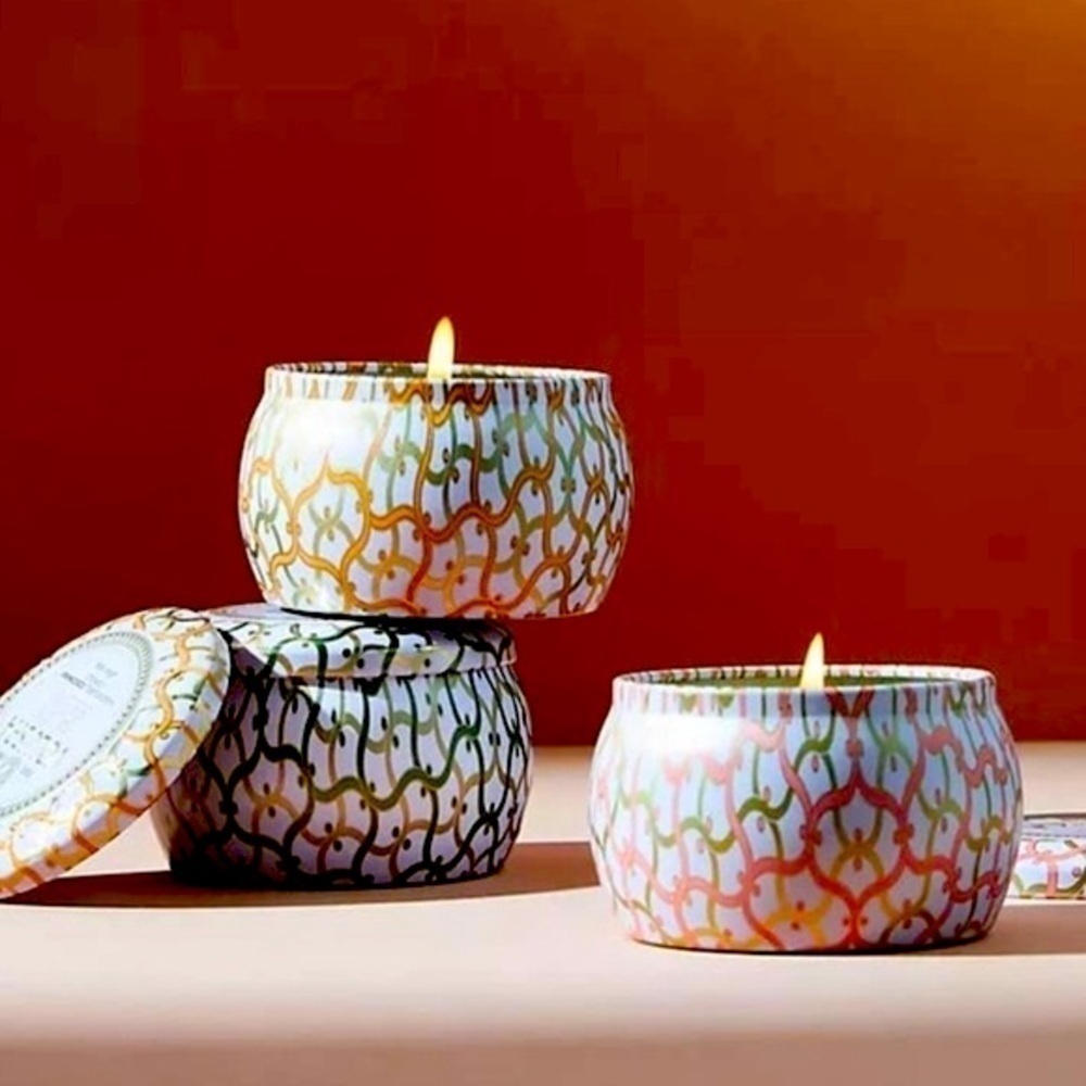 VOLUSPA  Maison Mini Tin Candle Set - 3 Candles.   New In Box - Picture 2 of 10